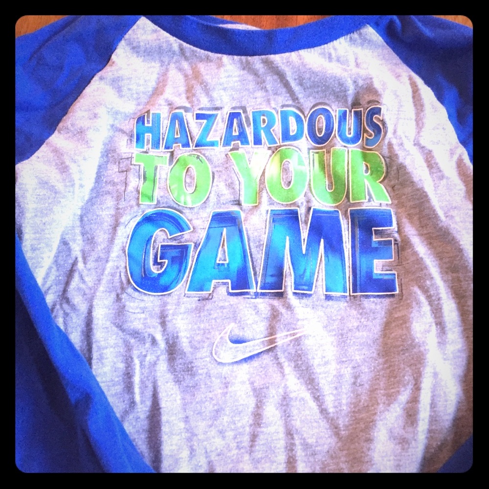 Nike Boys Full Sleeve T-Shirt Tee  Size 7